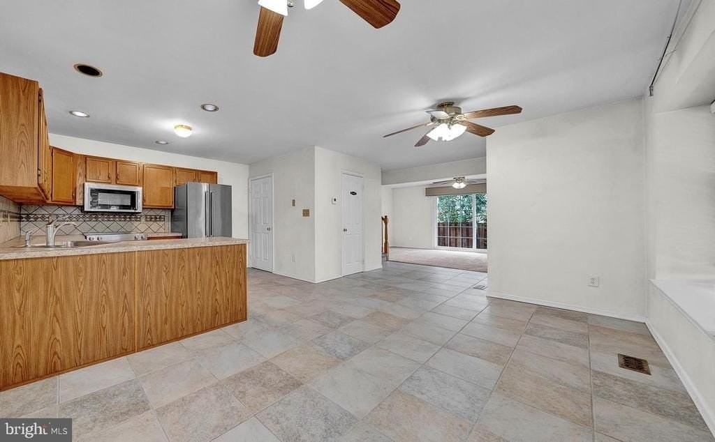 8006 Spruce Mill Dr - Photo 4 of 40