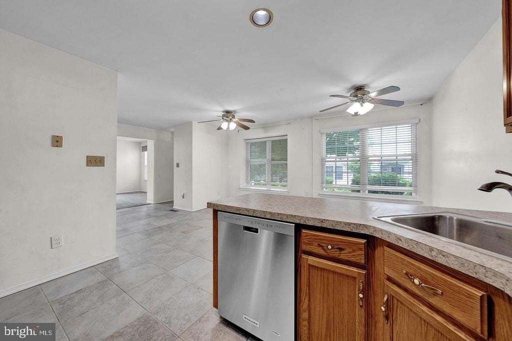 8006 Spruce Mill Dr - Photo 6 of 40