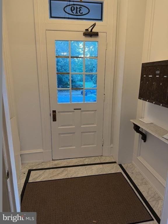319 S Church St - Photo 3 of 12