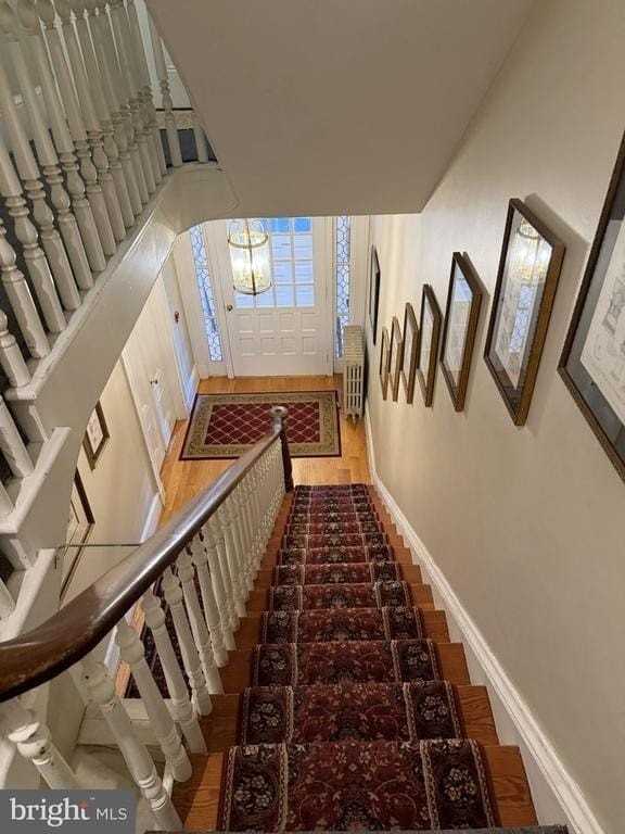 319 S Church St - Photo 5 of 12