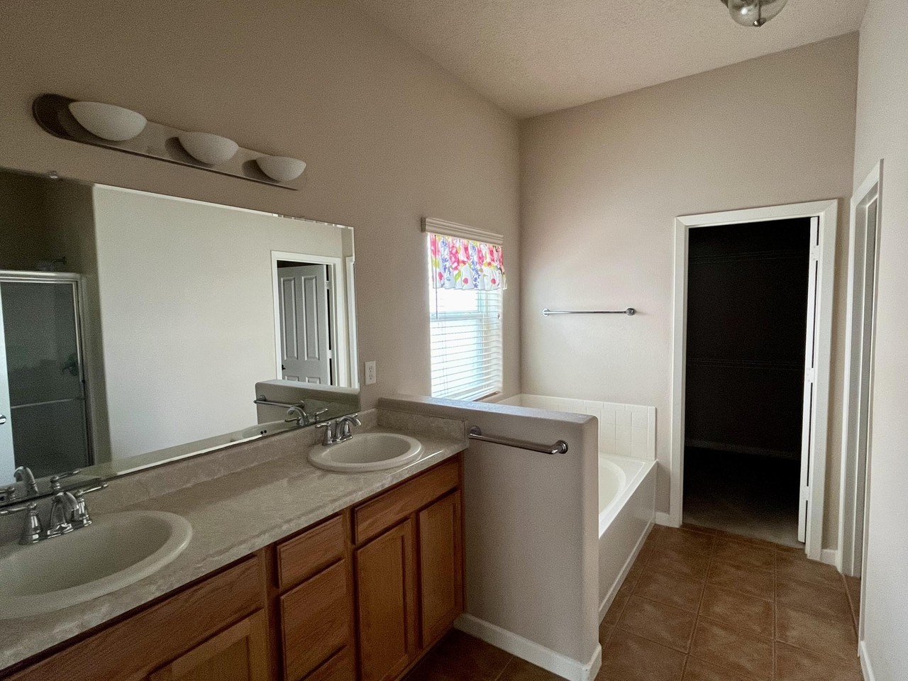 2217 Mayapan Rd Se - Photo 7 of 15