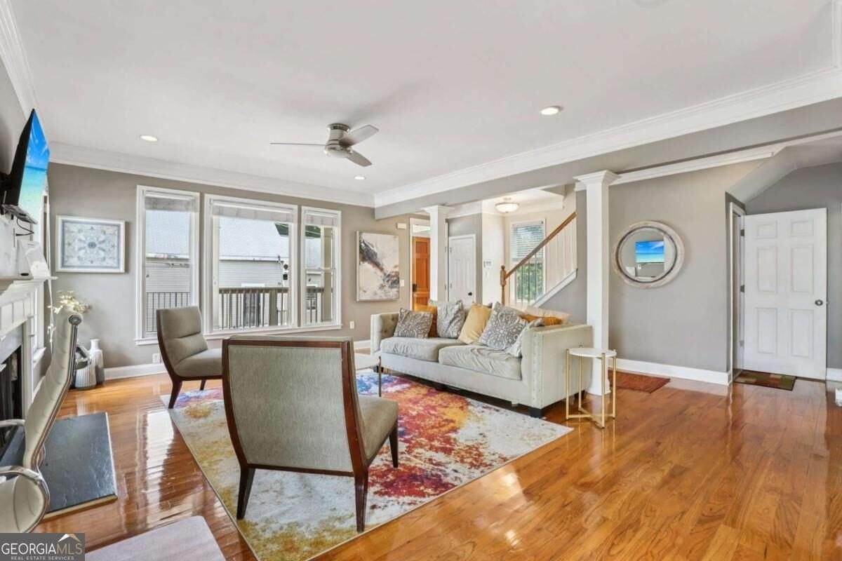 663 Windsor St Sw - Photo 6 of 30