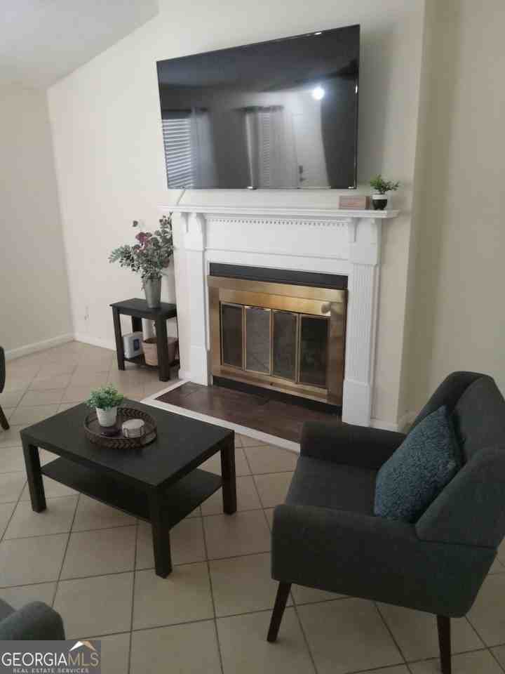 3091 Carriage Trl - Photo 5 of 39