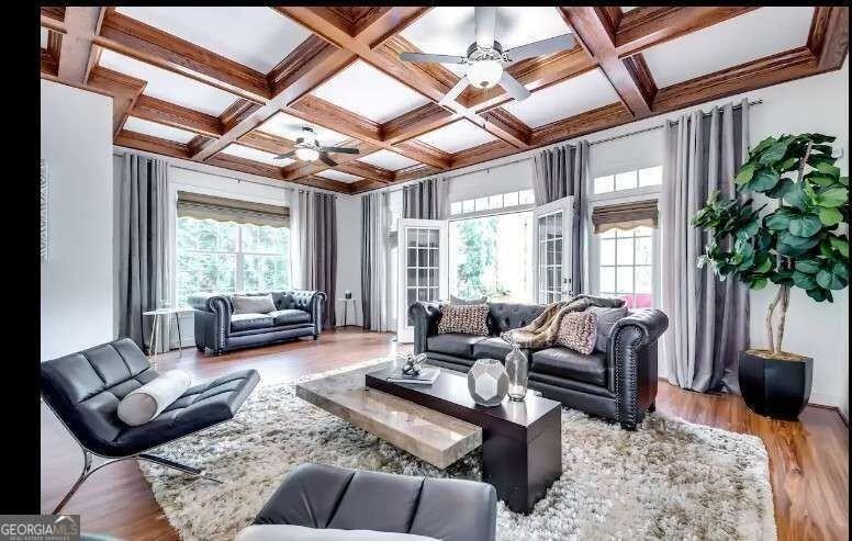 3337 Habersham Rd Nw - Photo 2 of 16
