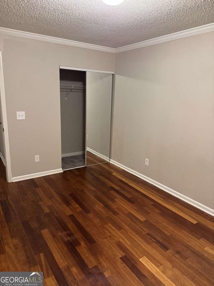 449 Kara Ln - Photo 4 of 7
