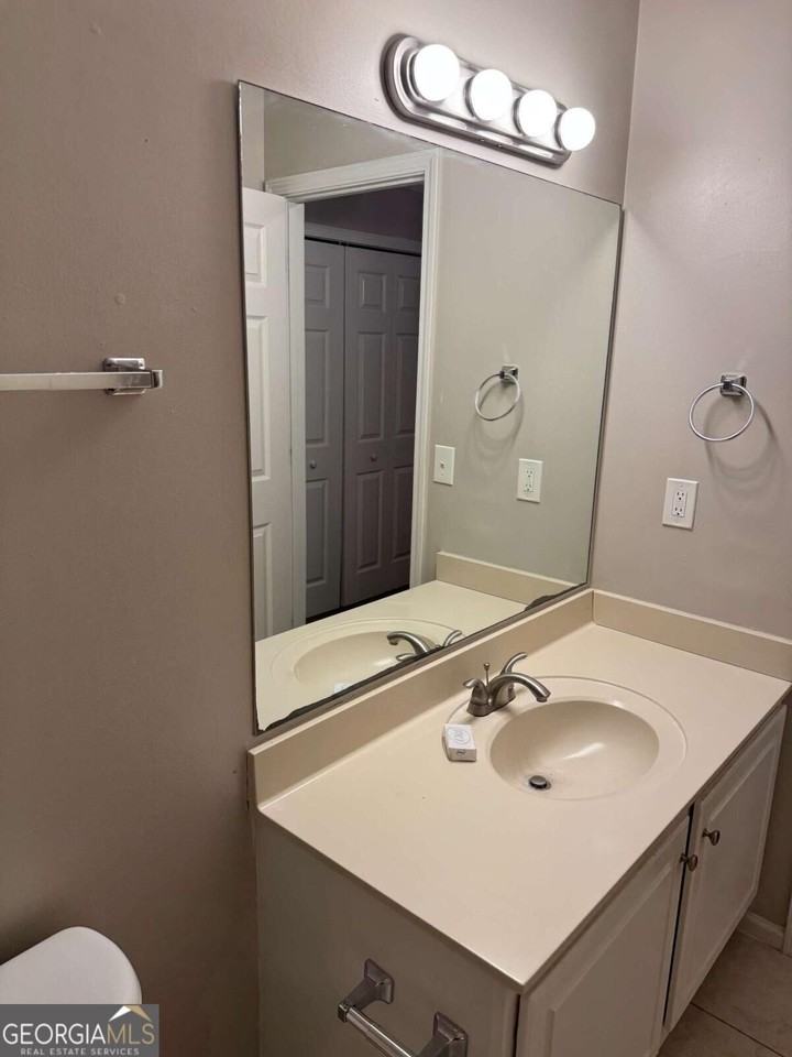 449 Kara Ln - Photo 5 of 7