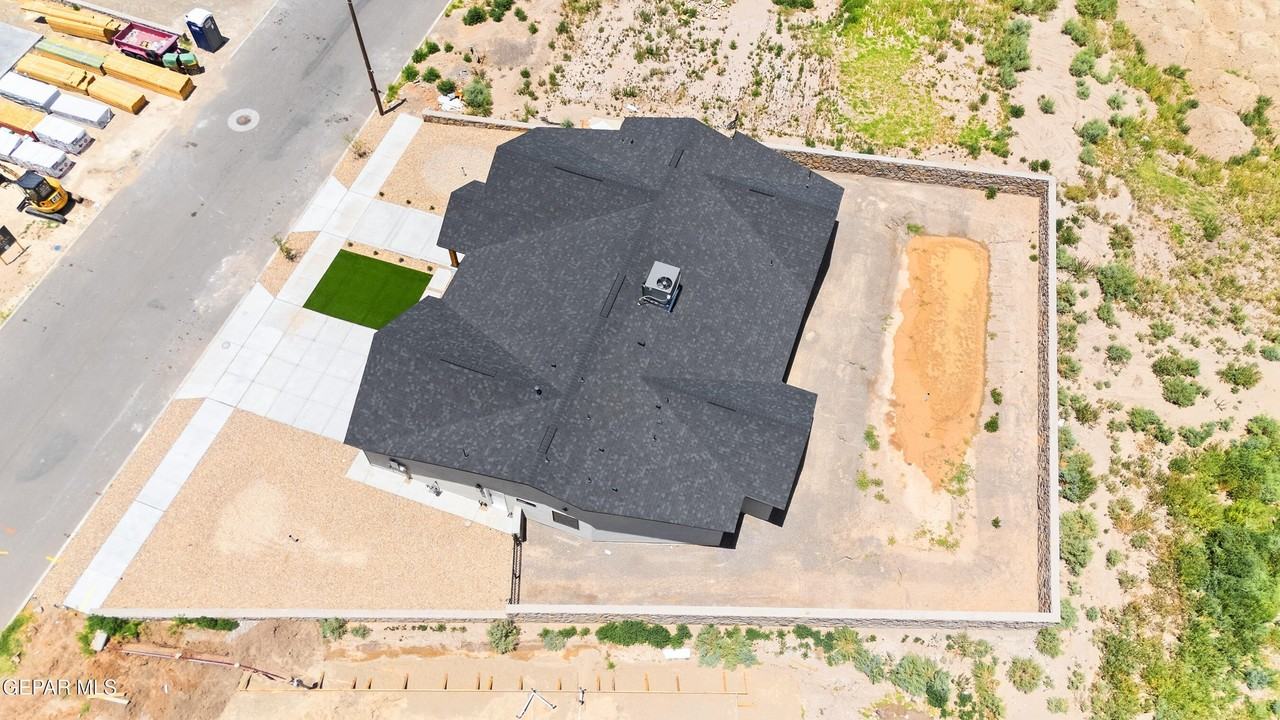 5691 Rio Bonito Cir - Photo 3 of 50