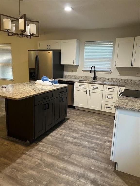 409 Lakewood Ave - Photo 4 of 9