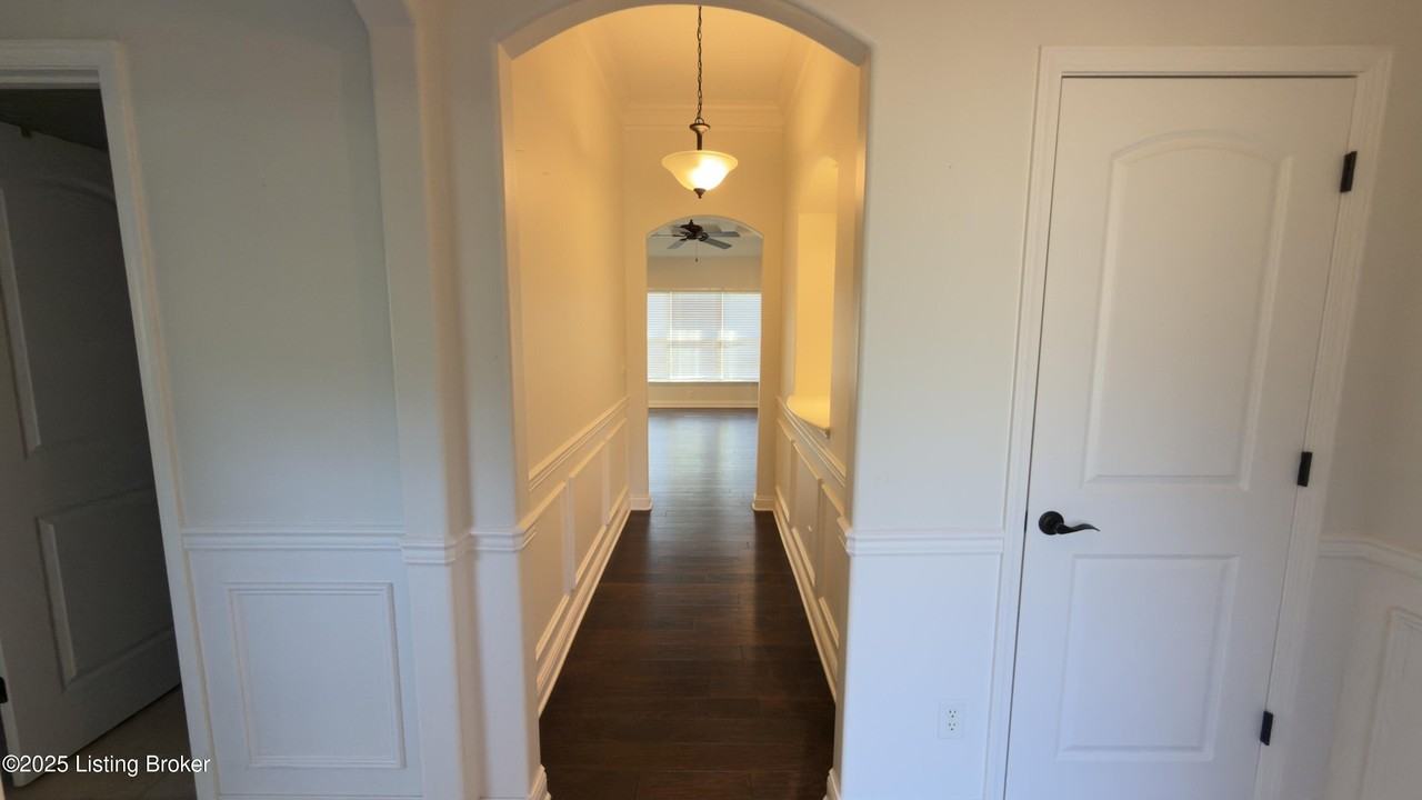 11548 Independence Way - Photo 5 of 12