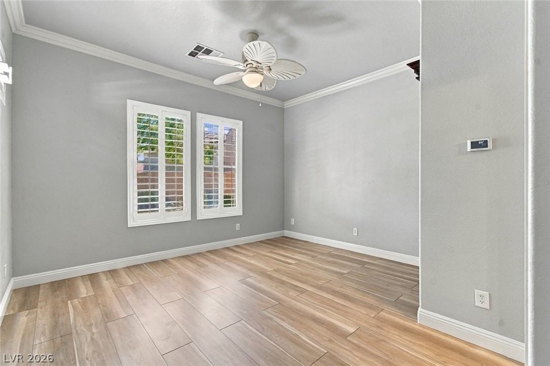 305 Corsicana St - Photo 6 of 37