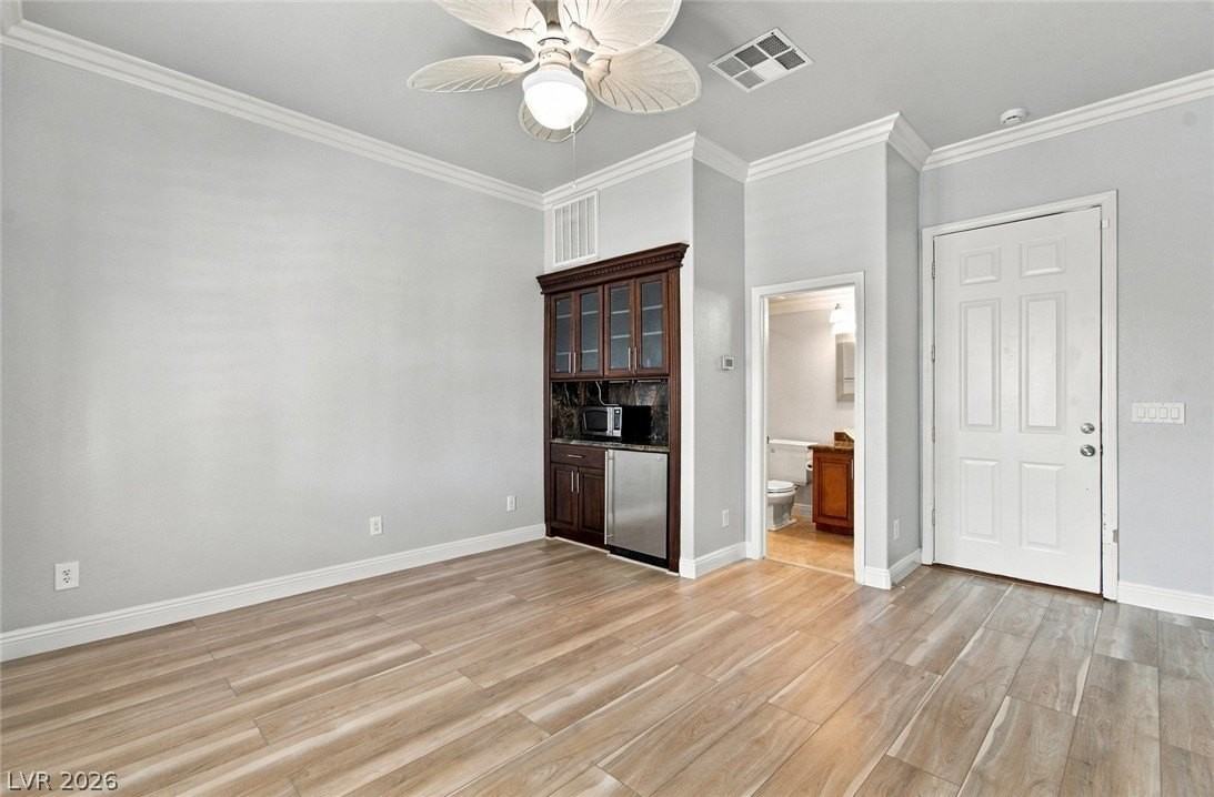 305 Corsicana St - Photo 7 of 37