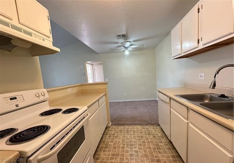 5251 Lindell Rd #204 - Photo 5 of 24