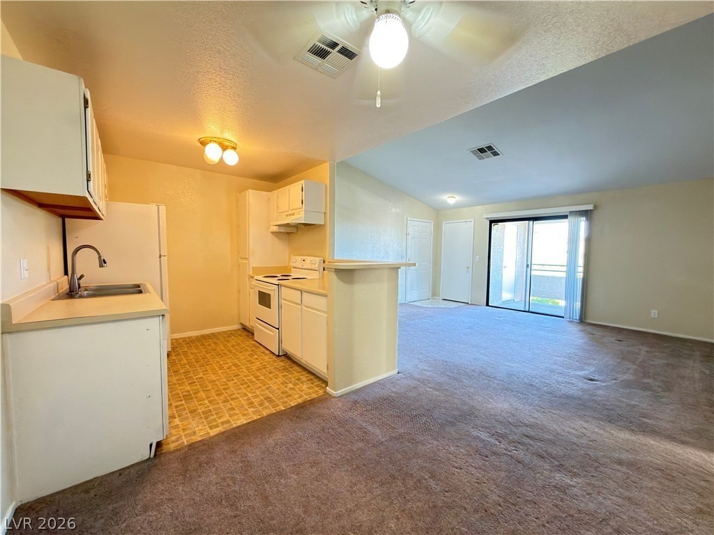 5251 Lindell Rd #204 - Photo 6 of 24