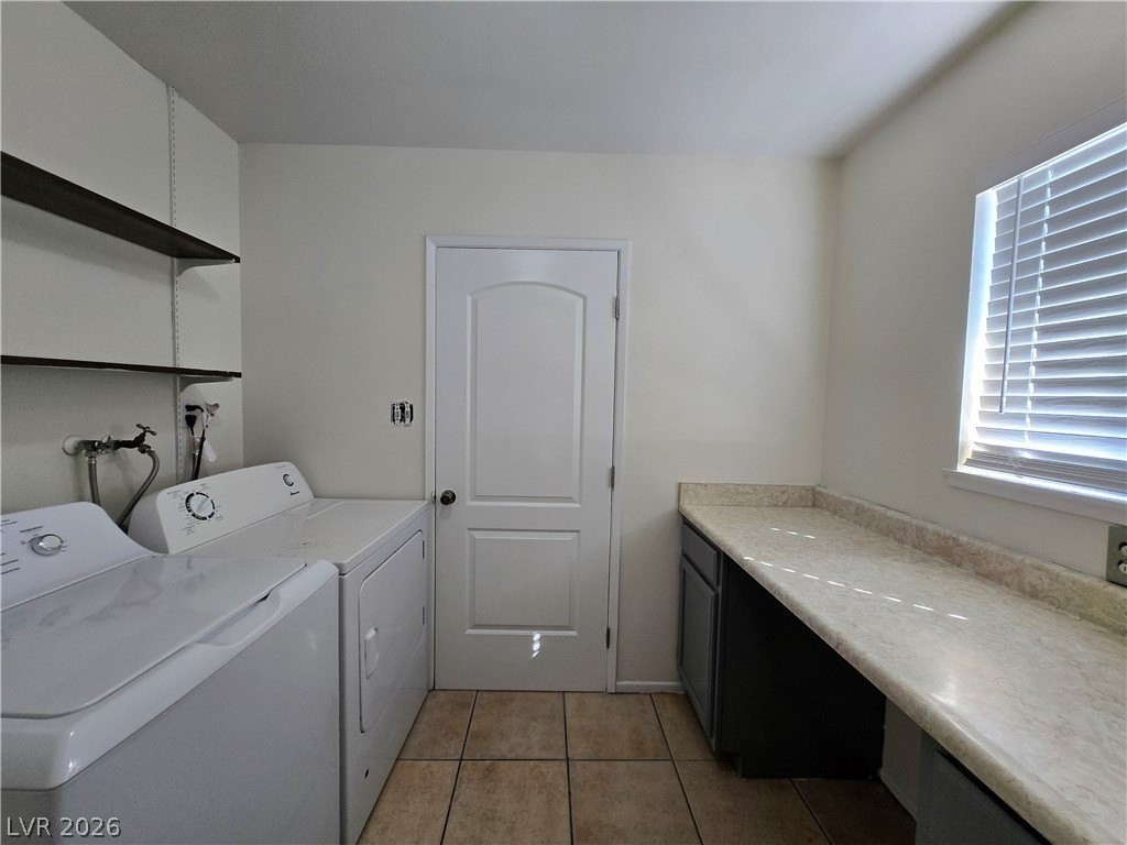229 Breeze St - Photo 7 of 30