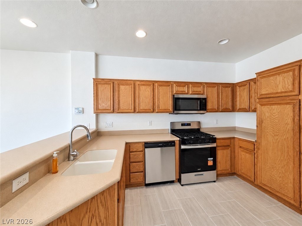 8389 Lower Trailhead Ave - Photo 5 of 20