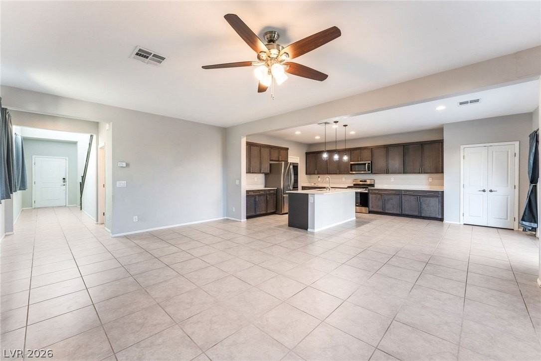 5711 Sedona Springs St - Photo 4 of 32