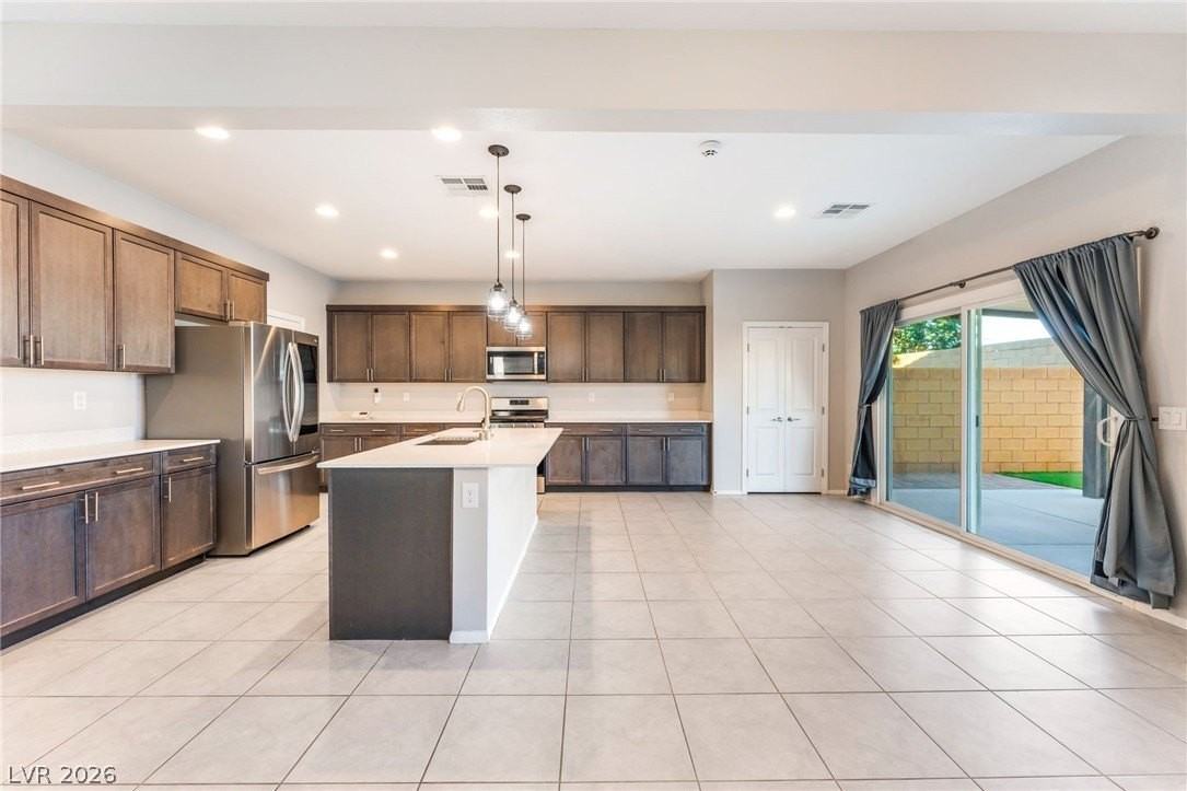 5711 Sedona Springs St - Photo 6 of 32