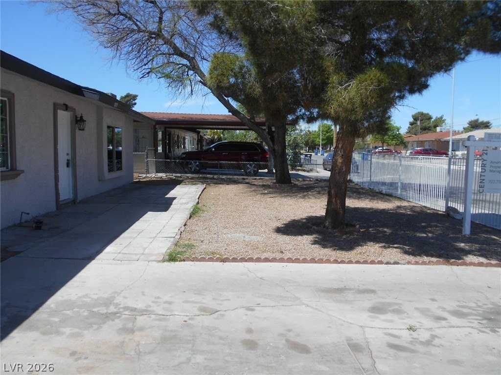 1209 Reynolds Ave - Photo 2 of 24