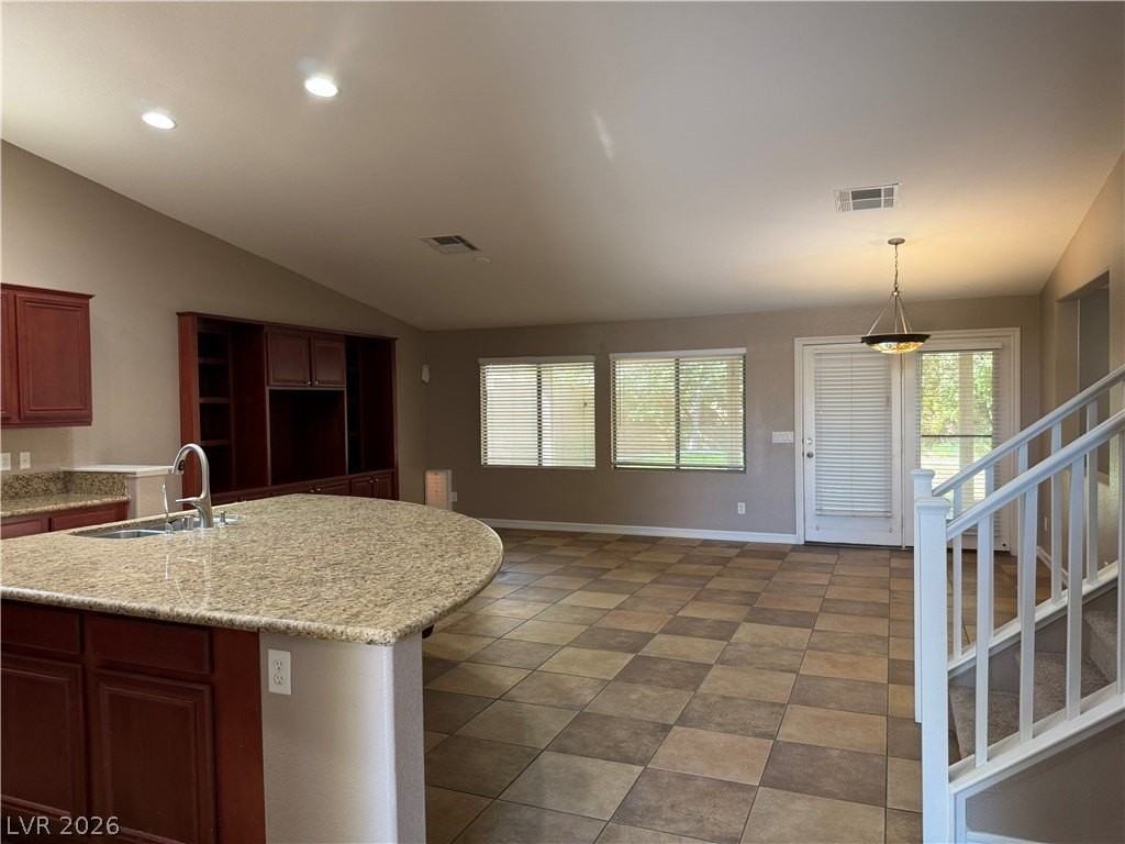 7402 Grand Falls Ct - Photo 4 of 26