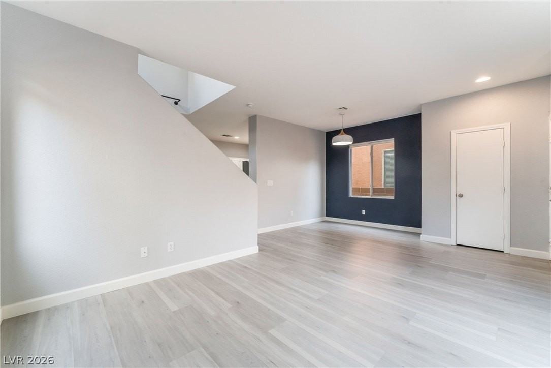 9920 Via Delores Ave - Photo 4 of 38