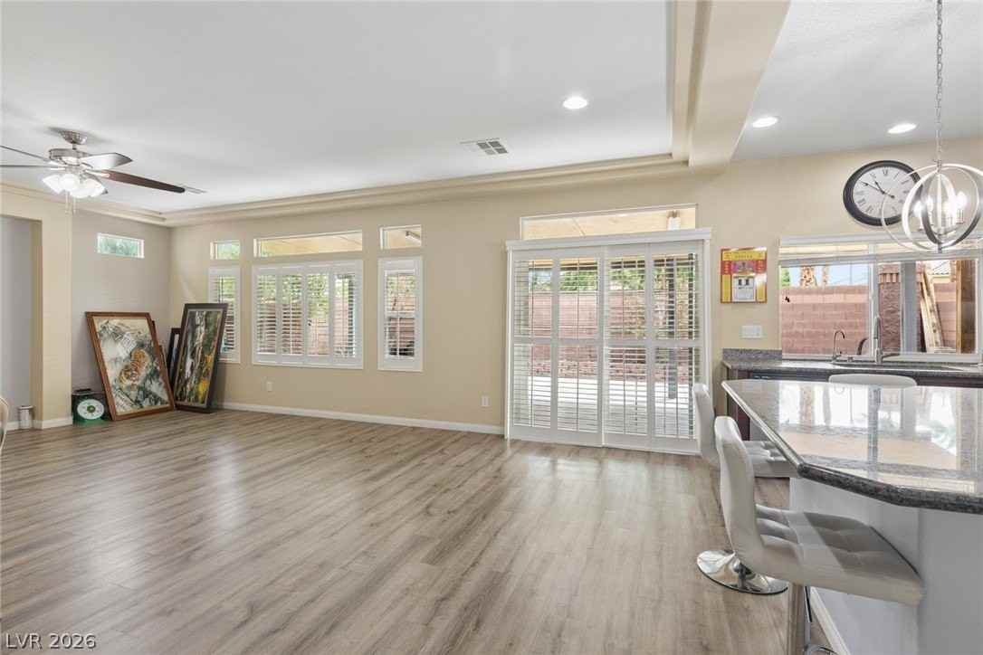 8194 Duncan Peak Ct - Photo 4 of 23