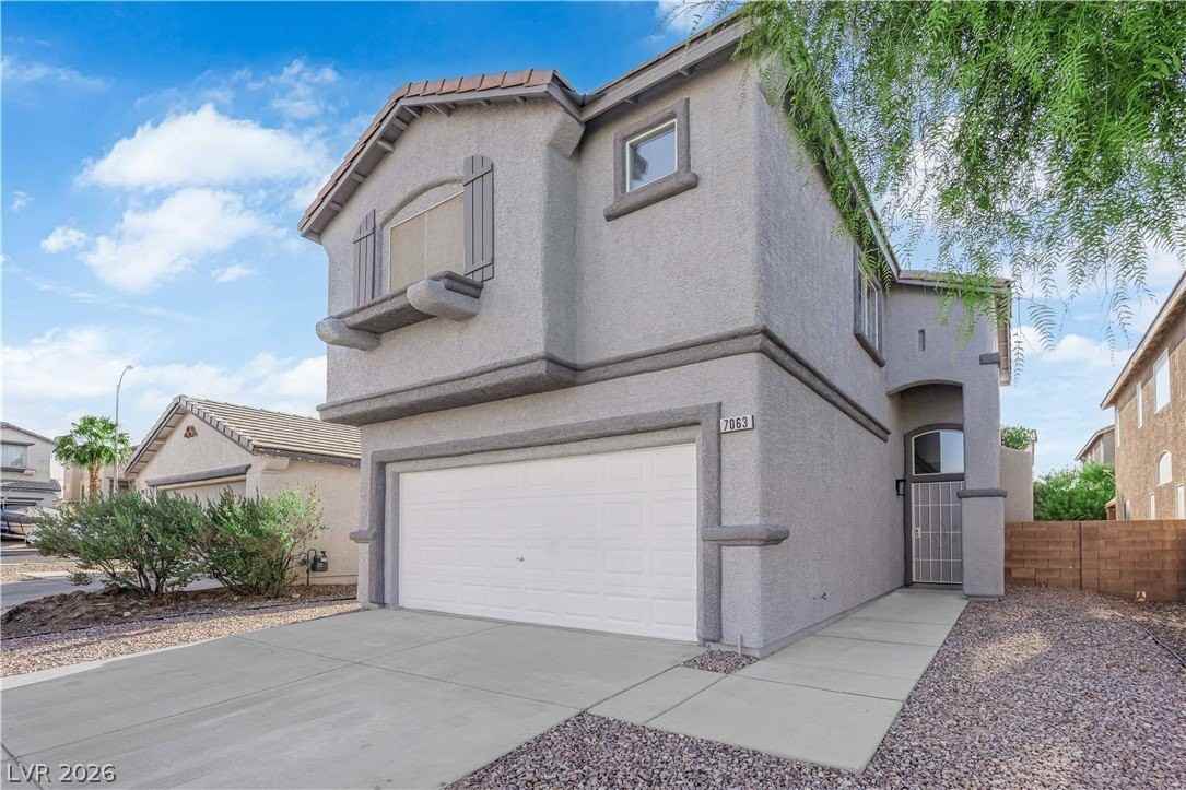 7063 Pacific Coast St - Photo 3 of 42