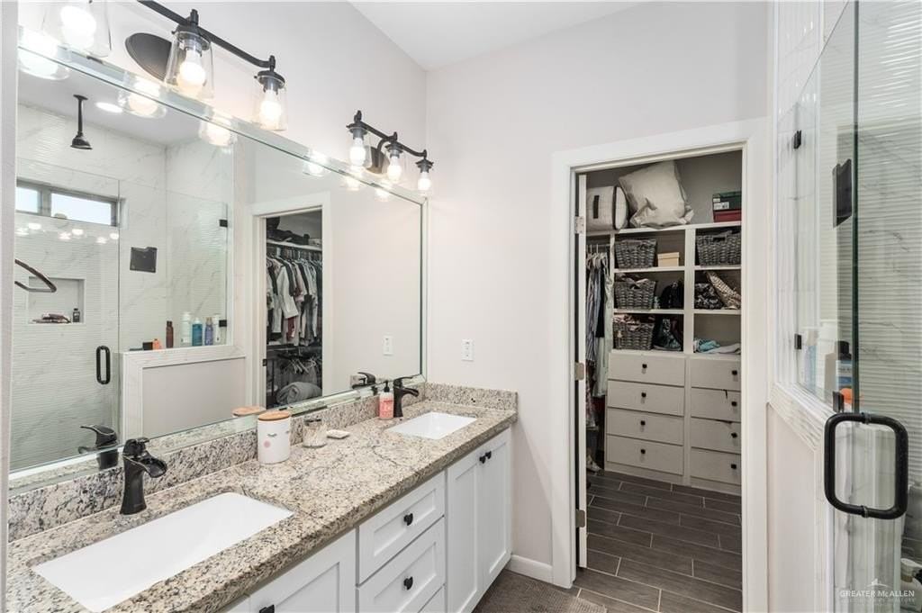 1513 Zenith Dr - Photo 7 of 15