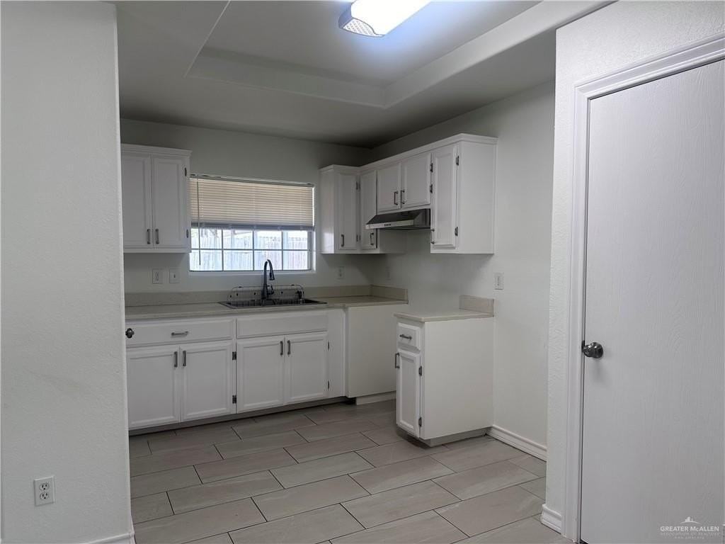 6504 Venus Ln - Photo 3 of 20