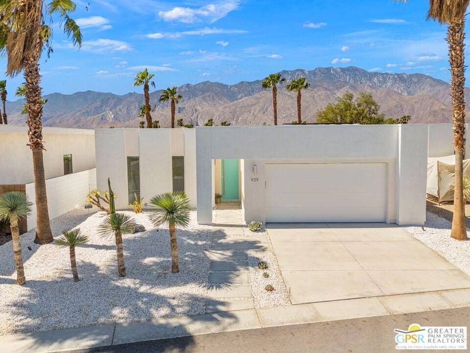 939 Bernardi Ln - Photo 7 of 50