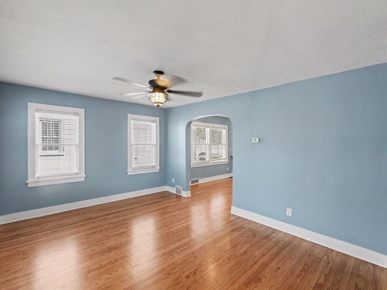 532 Godfroy Ave - Photo 7 of 26