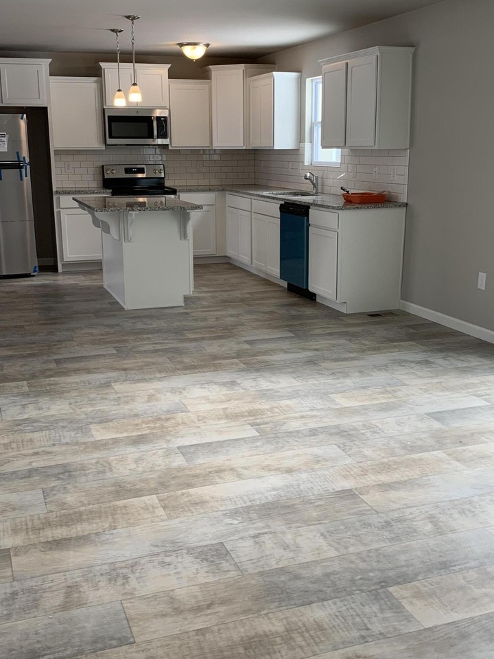 1453 Weatherstone Ln - Photo 3 of 16