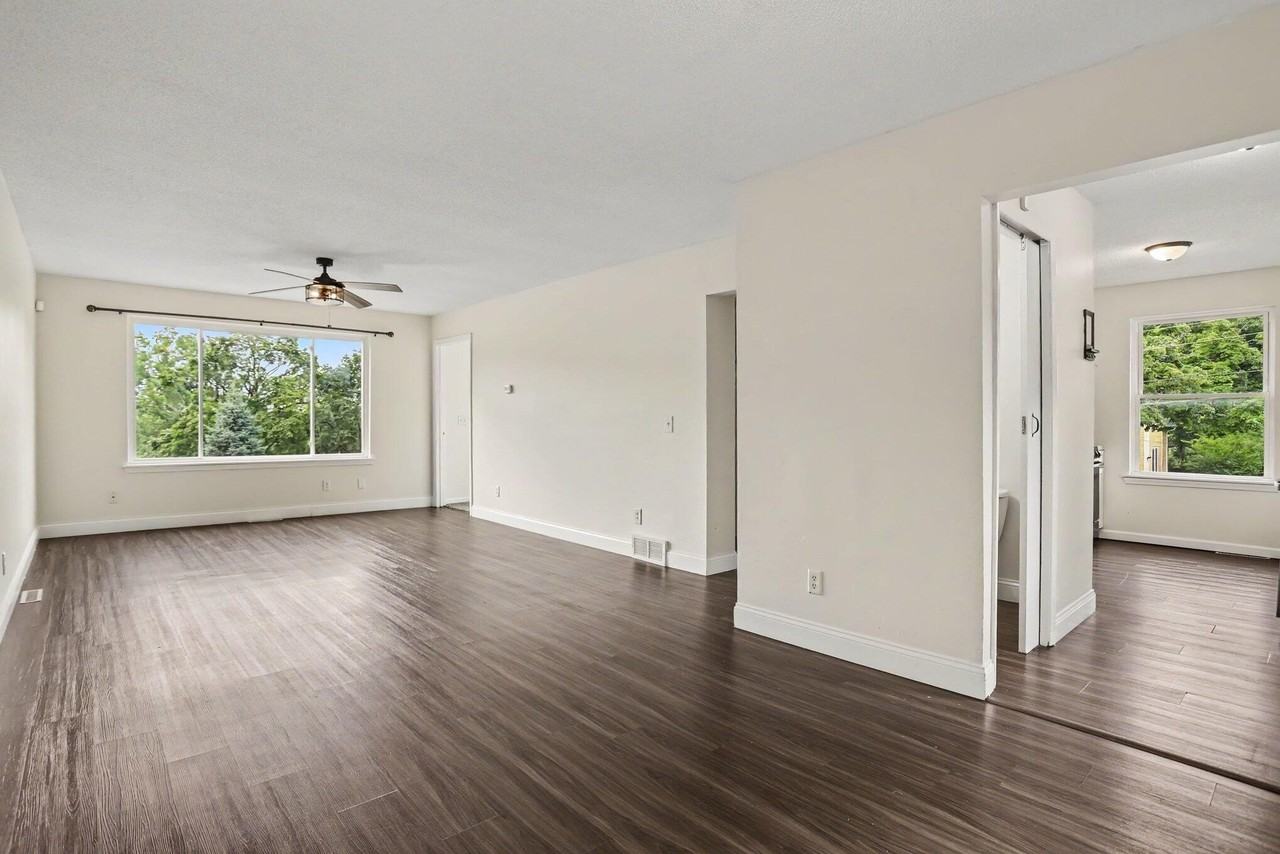 524 Charlotte Ave - Photo 4 of 26