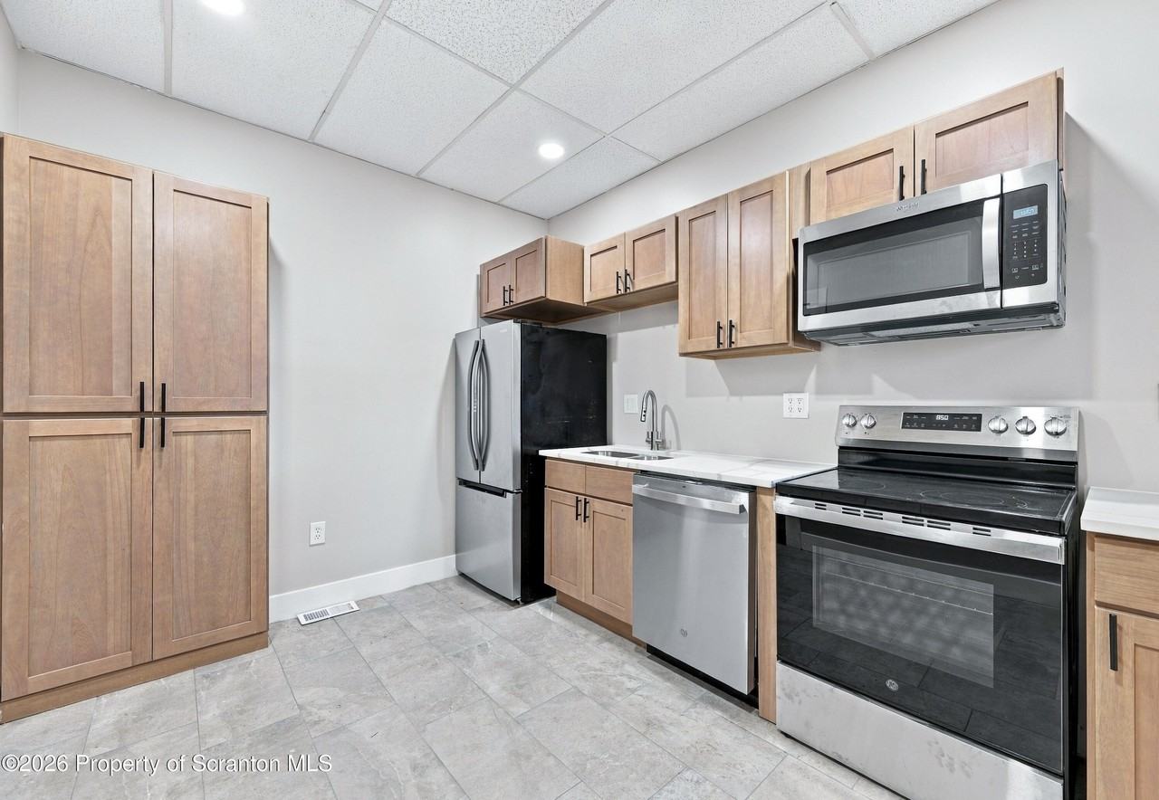 1140 Olive St #3 - Photo 2 of 9