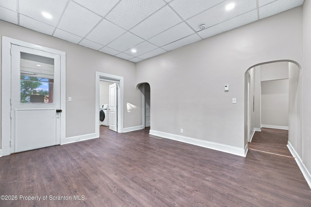 1140 Olive St #3 - Photo 3 of 9