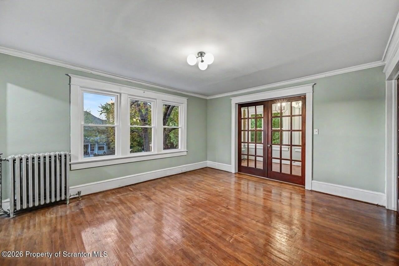 1518 Wyoming Ave - Photo 4 of 34