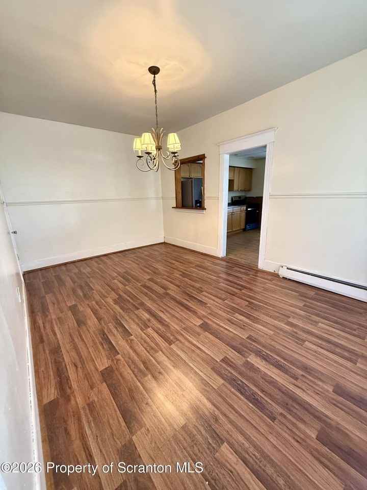 37 Susquehanna Ave - Photo 7 of 18