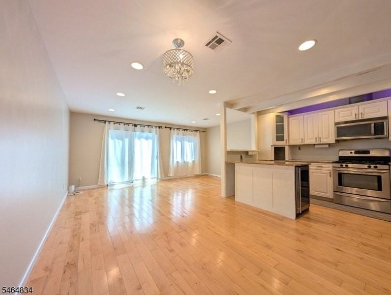 230 Van Winkle St - Photo 2 of 19