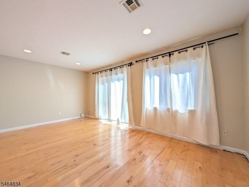 230 Van Winkle St - Photo 4 of 19