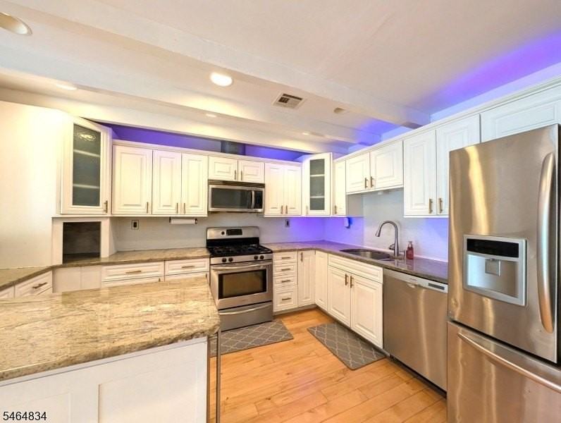 230 Van Winkle St - Photo 6 of 19