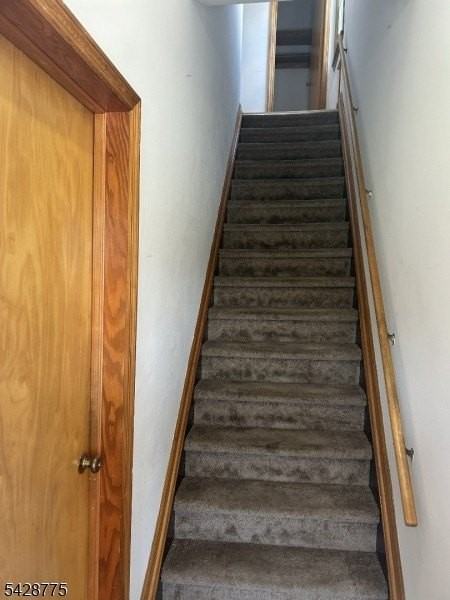 650 Main St - Photo 2 of 17