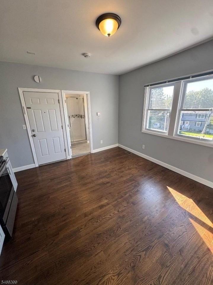 245 Halsey Rd #3 - Photo 3 of 10