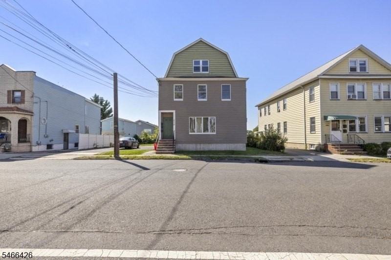 216 Silver Ave #2
