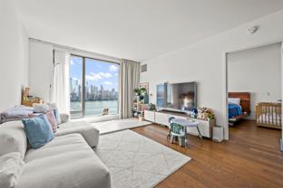 99 Hudson St #2106 - Photo 1 of 1