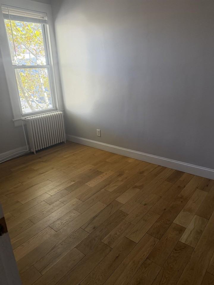 133 Avenue F - Photo 6 of 9