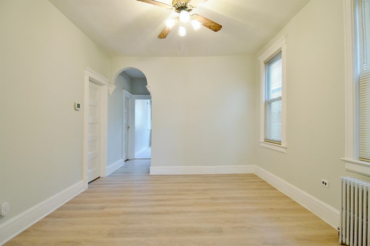 346 Avenue C - Photo 6 of 24