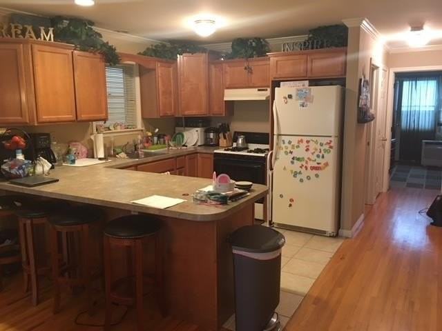 171 W 53rd St #2 - Photo 6 of 15