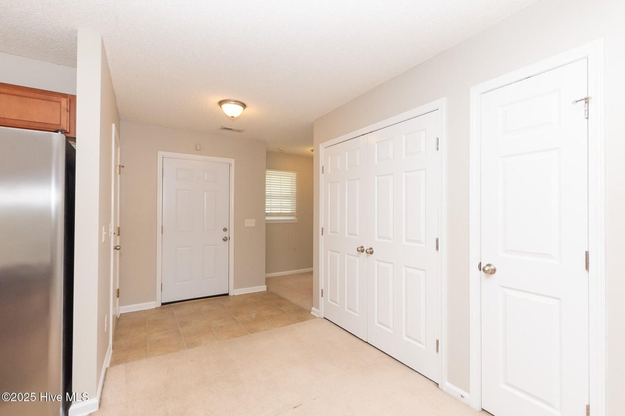 606 Mattocks Ave - Photo 4 of 35