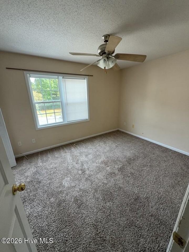 168 Cornerstone Pl - Photo 5 of 9