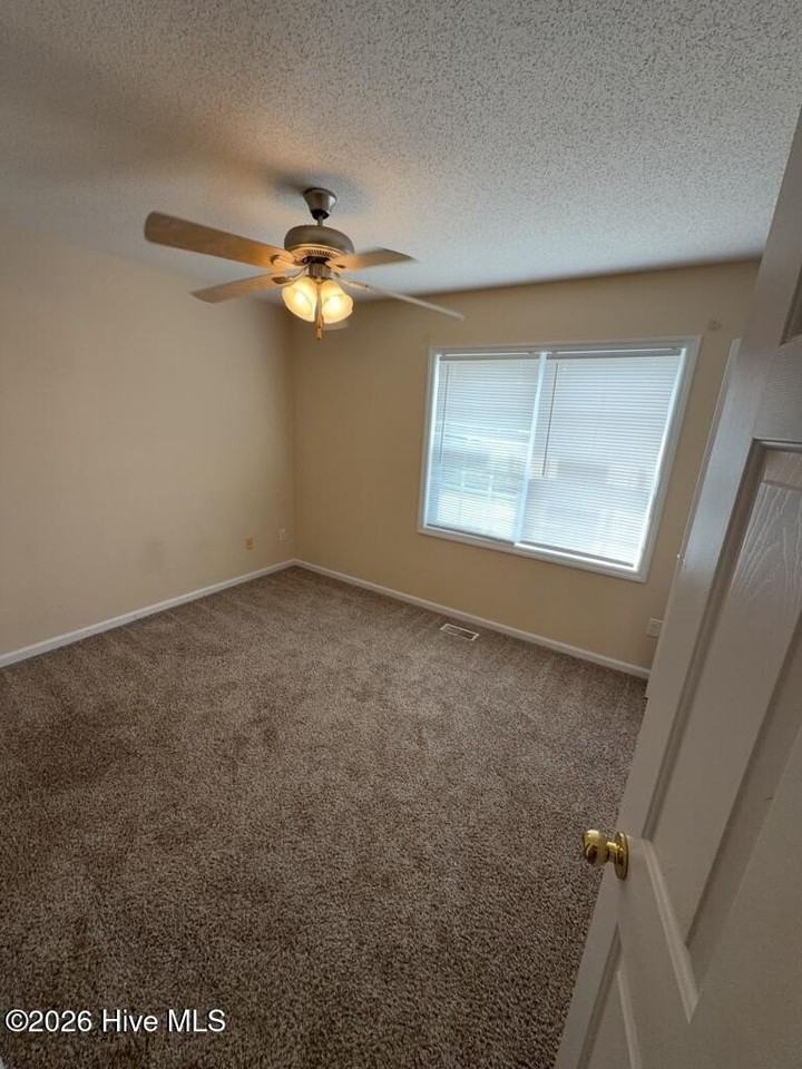 168 Cornerstone Pl - Photo 7 of 9