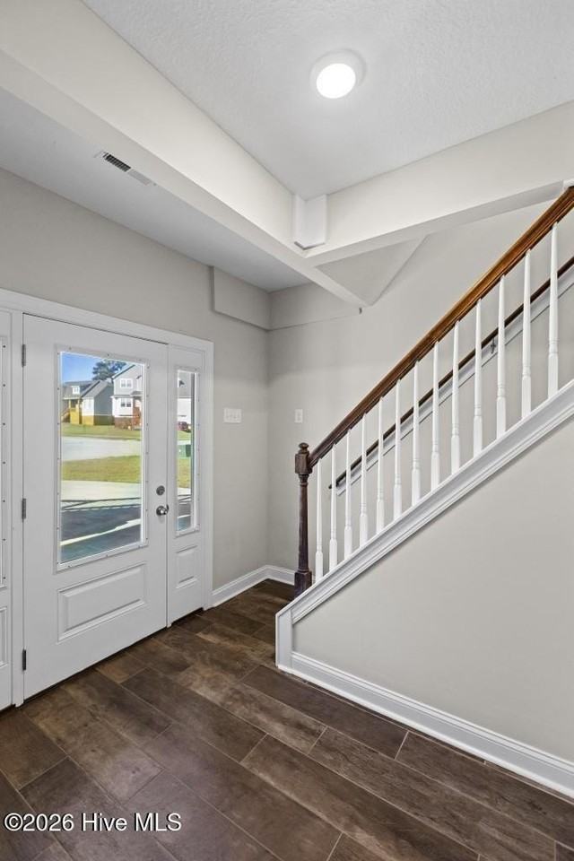 801 Jasmine Ln - Photo 2 of 28